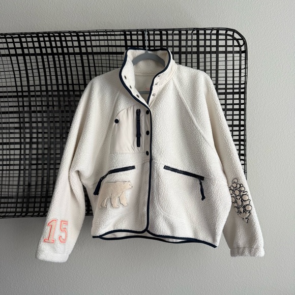 Free People Jackets & Blazers - Free people Hit The Slopes Patch Fleece Jacket